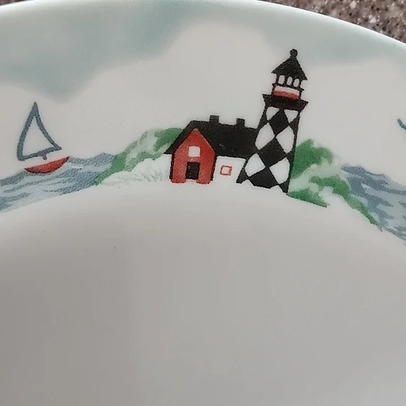 Set of 4, Corelle Outer Banks Lighthouse, Dinner Plates. Made In USA. - Picture 4 of 10